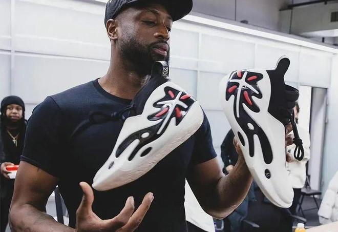 161球，劳塔罗升至国米队史射手榜并列第四（劳塔罗第161球，追平国米队史射手榜第四位）