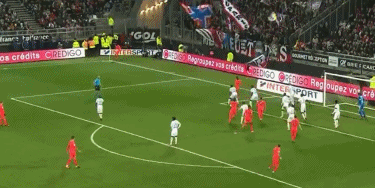 每体：贝西克塔斯想租特狮，承担全部薪资+选择买断费800万欧