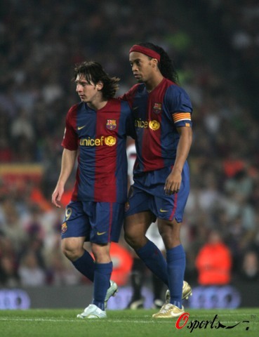 大腿级别，自加盟那不勒斯后麦克托米奈参与进球数意甲中场第1（那不勒斯新大腿！麦克托米奈加盟后参与进球数领跑意甲中场）