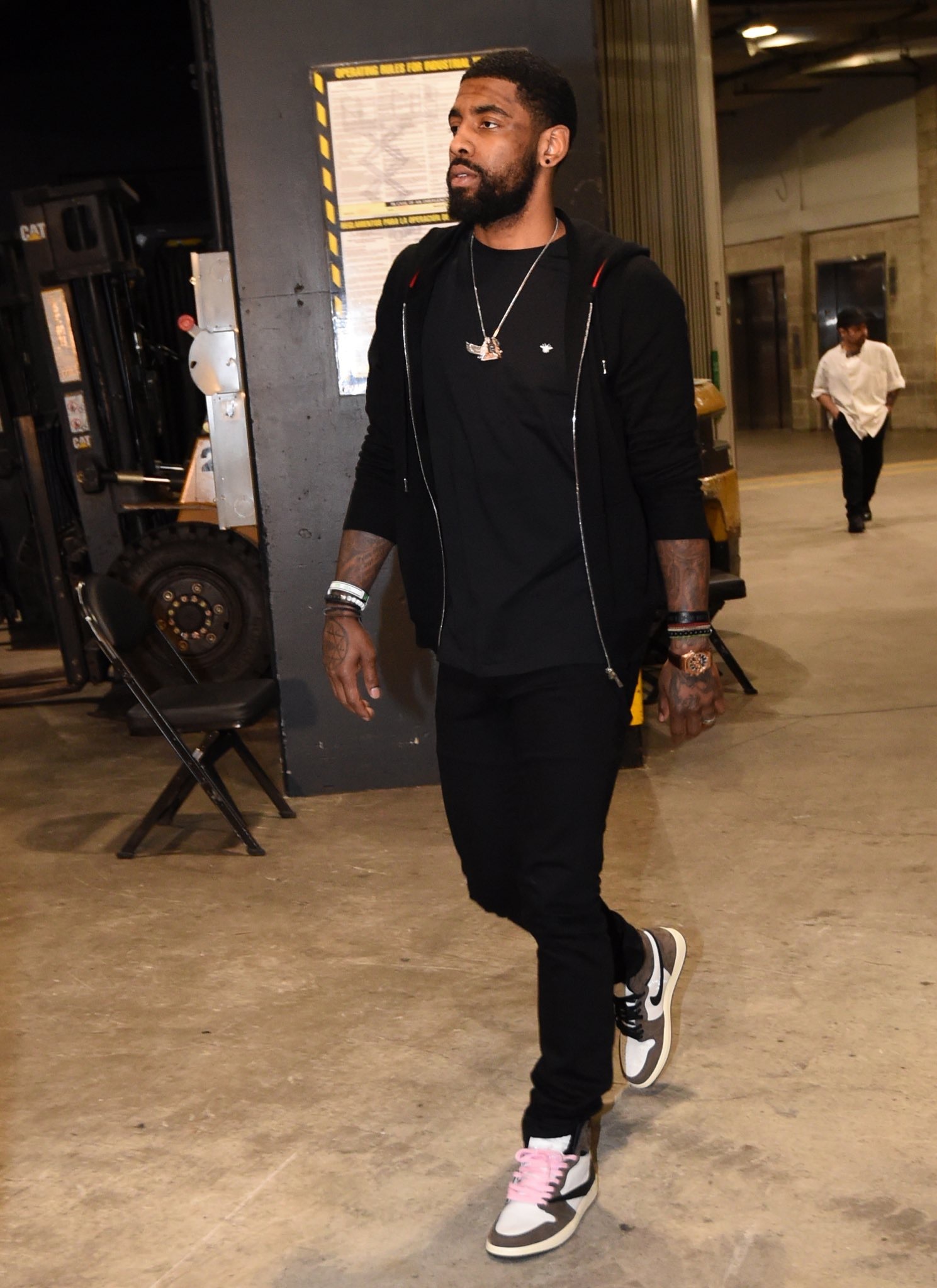 送出助攻，伊尔迪兹当选尤文vs帕福斯全场最佳球员（伊尔迪兹送助攻，荣膺尤文战帕福斯全场最佳）