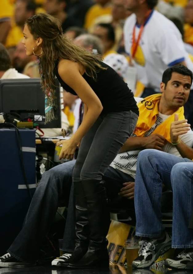 贝拉尔迪：我受伤前曾和球衣是间条衫的一家意甲豪门达成协议（贝拉尔迪：受伤前我已与一支穿条纹球衣的意甲豪门谈妥加盟）