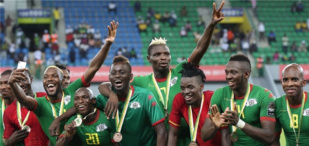 库拉索，面积最小，人口最少的参赛队，主权属于荷兰？（库拉索，这支面积最小、人口最少的参赛队，其主权归属荷兰吗？）