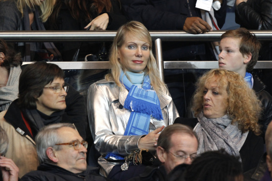 皇马11月最佳球员候选：姆巴佩领衔，维尼修斯、居莱尔在列（皇马公布11月最佳候选：姆巴佩领跑，维尼修斯与居莱尔入选）