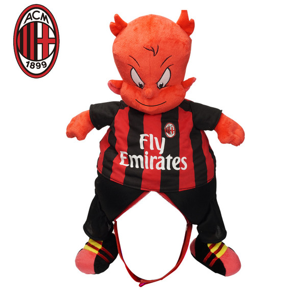 中超末轮前瞻：上海双雄冲击冠军，海牛、梅州争保级最后席位（中超收官战前瞻：上海双雄冲冠，海牛与梅州抢保级最后名额）