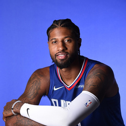 WTT总决赛：首个世界前十被淘汰！邱党1-4败北，男单8强已出其二（WTT总决赛：首位世界前十出局！邱党1-4告负，男单八强已有两席）