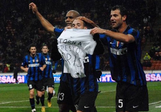 外媒评世界杯百大球星：姆巴佩领跑，哈兰德第2，梅西第8，C罗仅列25（外媒评选世界杯百大球星榜：姆巴佩居首，哈兰德第二，梅西第八，C罗仅第25位）