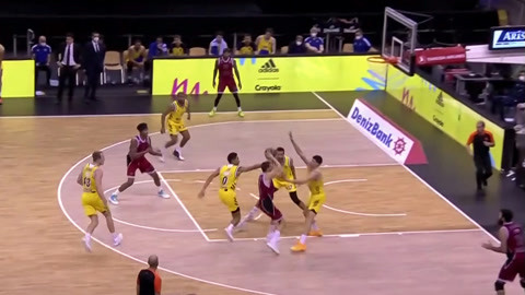 榜眼杜智博四川队正式比赛首秀惊艳，贡献全队最高的23分（杜智博四川队正式赛首秀闪耀，砍下全队最高23分）